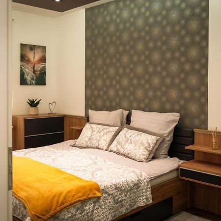 Slate Wood Apartment Budapest Exterior foto